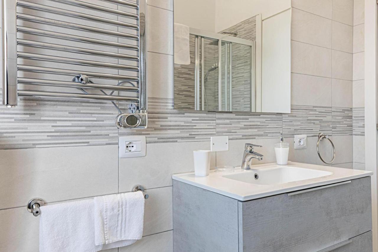 Apartamento La Terrazza Peschiera del Garda Exterior foto